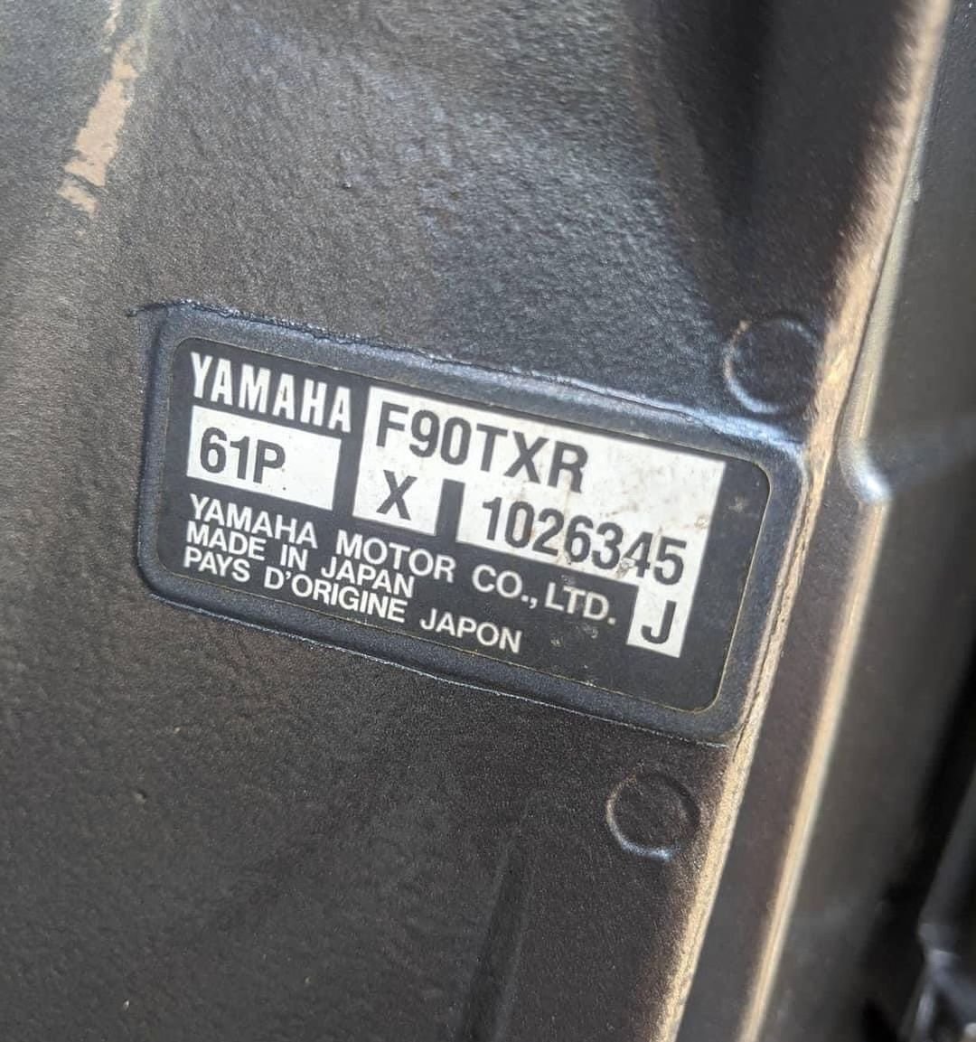 Motor fueraborda Yamaha de 90 CV, 4 tiempos, eje de 20 pulgadas, usado, año 2010.