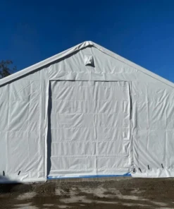 Abrigo de armazenamento com estrutura dupla de treliça (15,24 m x 30,48 m x 6,35 m)